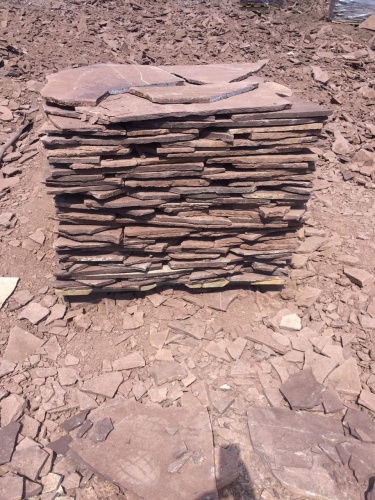 Плитняк лемезит бордовый для цоколя 1,5-2 см купить в Кашире