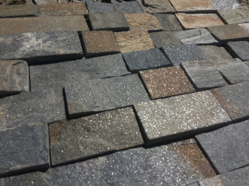 Плитка пилёная златолит Уральский для цоколя, отмостки купить в Кашире