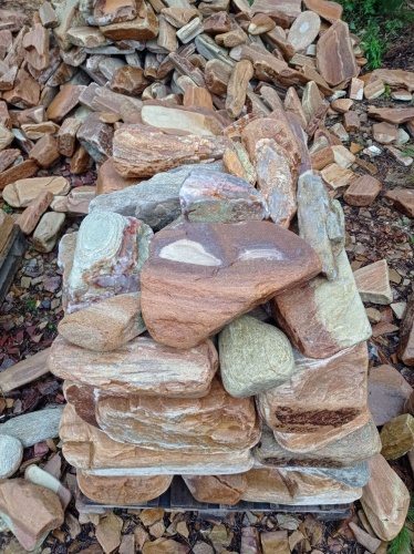 Златолит жёлтый, жёлто-зелёный глыбки и валуны для ланшафтного дизайна купить в Кашире