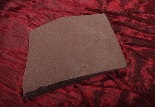 Плитняк лемезит бордовый для цоколя 1,5-2 см купить в Кашире