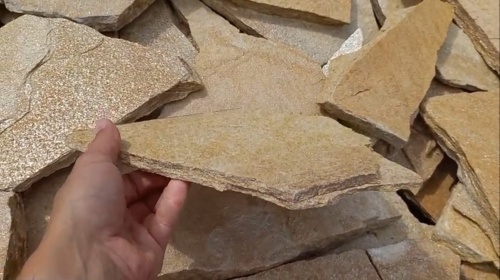 Плитняк златолит жёлтый для цоколя купить в Кашире