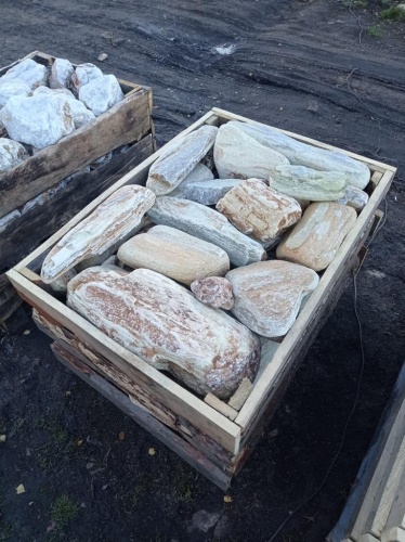 Златолит жёлтый, жёлто-зелёный глыбки и валуны для ланшафтного дизайна купить в Кашире