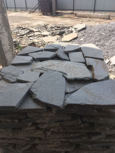 Златолит серебристый галтованный для лестниц купить в Кашире